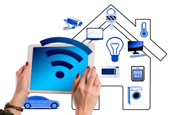 Anziani e tecnologia smart per prevenire infortuni